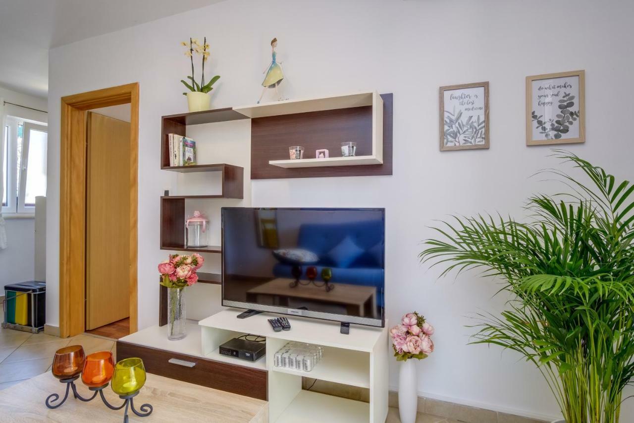 Dairos Daire Mali Lošinj Dış mekan fotoğraf